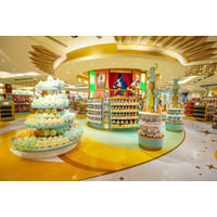 「ディズニーストア 東京ディズニーリゾート店」25周年に“魔法が満ちあふれる”きらびやかな空間に一新