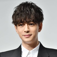 「これは男前」三浦翔平、“常夏サマーメッシュ”へのヘアチェンSHOTに反響「爽やかですごく似合ってる」