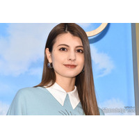 マギー、白のニットビキニで美くびれ披露「圧巻のスタイル」「引き締まってて美しい」と反響