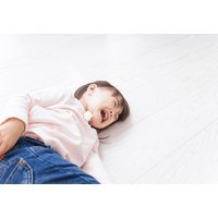 庭で遊んでいた4歳の孫　転んで泣き出した瞬間⇒祖父母の”優しい対応”に「また来る！」