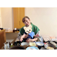 小松彩夏、生後6ヶ月の息子と初の“子連れ温泉旅行”へ！親子2SHOTに反響「かわいい」「幸せですね」