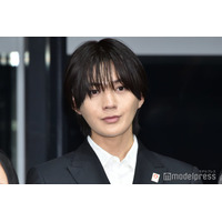 FANTASTICS八木勇征、ライブ前に推し活満喫「いっぱいGETして可愛い」「ステージとのギャップがすごい」の声