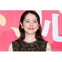 長澤まさみ、美スタイル際立つノースリドレス姿「MOTHER」「おーい、応為」から学んだ親子の幸せとは