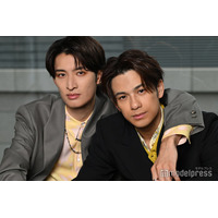 森崎ウィン＆Snow Man向井康二、意を決した監督への直談判・台本を超えた芝居――「迷わず飛び込むことができました」共鳴した2人の絆【（LOVE SONG）インタビュー】