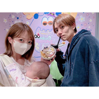 「親も胸痛い」辻希美、生後2ヶ月次女の“初めての”予防接種を報告＆親子3SHOTも公開