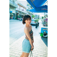 藤崎ゆみあ、美肩＆デコルテ際立つヘルシー肌見せSHOT披露！“美少女感”あふれるカットにドキドキ