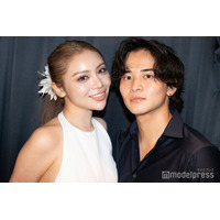 「シャッフルアイランド」かつよし＆フィーナカップル、ドラム缶風呂で密着「見ていいの？」「ラブラブで憧れ」と話題