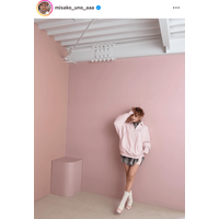 宇野実彩子、ほっそり美脚コーデにファン歓喜「ほんと天才！！」「めちゃめちゃ可愛い」