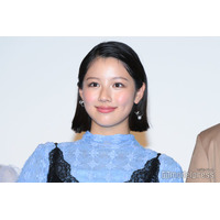 渡邉美穂、姪の七五三での2ショット公開「表情に優しさが溢れてる」「2人とも可愛い」の声