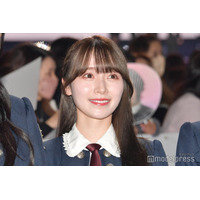 櫻坂46守屋麗奈、ミニスカ×ロングブーツで美脚チラリ「色白で憧れ」「上品」とファン絶賛