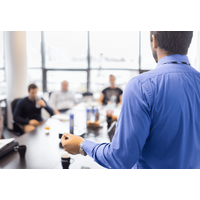 人前で話すのが苦手な会社員　仕事で評価も低かったが…⇒1年後、周囲「まるで別人」