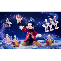 ディズニー映画『ファンタジア』新コレクション登場！ぬいぐるみ＆ファッションアイテムなど展開