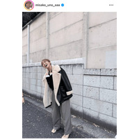 宇野実彩子、笑顔はじけるロケコーデSHOTに反響「可愛いし美人」「素敵です」