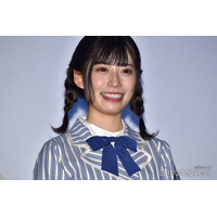 元日向坂46東村芽依、ミニスカ黒タイツで美脚際立つ「冬コーデ似合う」「透明感溢れてる」の声