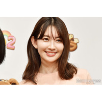 小嶋陽菜、美脚際立つミニワンピのパリ街角ショット公開「スタイル最強」「どんどん綺麗になる」と反響