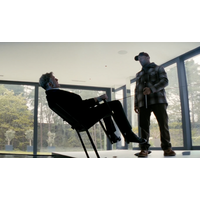 ステイサムがマフィアに恐怖の尋問！山路和弘vs堀内賢雄、吹替ボイス本編シーン公開『ワーキングマン』