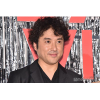 ムロツヨシ「メリーです」7年前のコスプレショットが話題「うちにも来て」「プレゼント嬉しい」