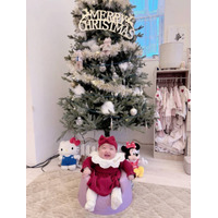 「可愛い」辻希美、生後4ヶ月次女がクリスマス風におめかしした姿にメロメロ「写真撮影しました」