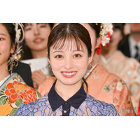 橋本環奈、港区「二十歳の集い」サプライズ登場に歓声沸く新成人にメッセージも「自分の言葉が未来を形作っていくと思う」