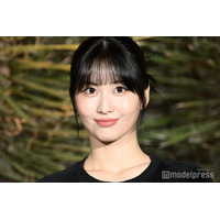 TWICEモモ、“ハイトーンボブ”ビジュに絶賛相次ぐ「2次元から出てきたみたい」「ゴージャスで美しい」