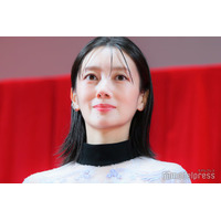 波瑠、高杉真宙と結婚発表後初の公の場 人気俳優の軽妙なトークにツッコミ「私の分も喋って」【北方謙三 水滸伝】