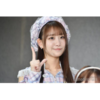 ＝LOVE瀧脇笙古、ニット×ミニスカで美スタイル披露「お人形さんみたい」「可愛すぎる」の声