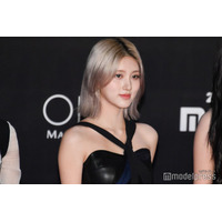 IVEガウル、メタリック系ショーパンから美脚スラリ「完璧なスタイル」「カッコいいと可愛いの融合」の声