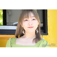 須田亜香里、変形スカートから美脚チラリ「どんな衣装でも着こなせるスタイルの良さ」「おしゃれ」と反響