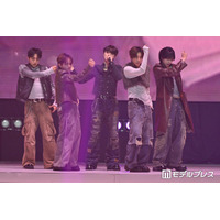 STARGLOW、最新曲「USOTSUKI」初披露 大トリ4曲披露で会場盛り上げる【超十代2026】