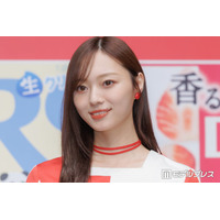 乃木坂46梅澤美波、ノースリ衣装姿披露 主演ドラマオフショットに「無造作スタイリングがオシャレ」「透明感爆発してる」の声