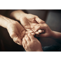 おもちゃを壊して泣く孫。「どうしたの？」70代祖母の“優しい伝え方”とは