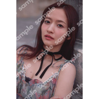 乃木坂46金川紗耶、 1st写真集未掲載カットを採用 書店別購入特典全21種公開【好きのグラデーション】