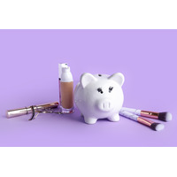 コスメ代の節約術【500円コスメvs5000円コスメ】40代が得をするのはどっち？