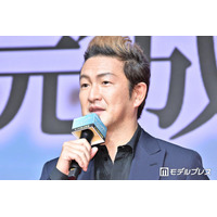 中村獅童「可愛くお化粧をしてもらった白塗りハルナツ兄弟」息子2ショット披露「そっくり」「成長早すぎる」