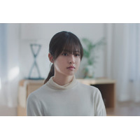 松村北斗＆今田美桜ほか、登場人物たちの緊迫の人間模様捉える『白鳥とコウモリ』場面写真