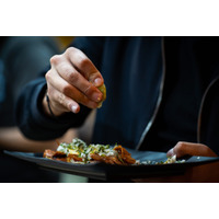 年収8000万以上の人が「食べない」ものとは⁉　食事の場での「お金持ちの流儀」