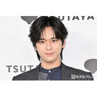 2.5次元「刀剣乱舞」で話題の大友至恩、憧れの俳優明かす「何、この表情変化？ってなって」【大友至恩1st写真集 FOCUS】
