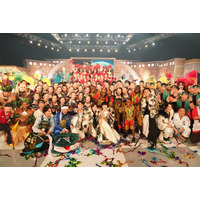 SixTONES、日本・世界各地のパフォーマー総勢130人と「ボーダーレスLIVE」生披露 空手・ギター…13分超ステージで魅せる【24時間テレビ】