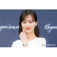 山下美月、美スタイル際立つノースリーブコーデ2選にファン歓喜「プライベート感がたまらない」「清楚でエレガント」