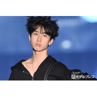 「今日好き」MON7A（もんた）、洋服・ギター並ぶ自宅の部屋公開「センスの塊」「可愛いとかっこいいが共存してる」と反響