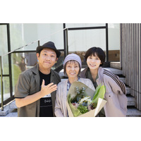 “素顔ゼロ”研ナオコ特殊メイクの様子も！ 松岡茉優＆仲里依紗が案内するセットツアー映像　Netflix「ダウンタイム」