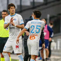 長友、前半15分で酒井宏樹と負傷交代…マルセイユ監督が理由を説明する