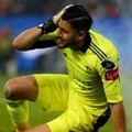 相手サポの爆竹でGKに永久的な聴覚障害か… ベルギーリーグで訴訟沙汰に