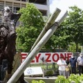 基地のない静かな空願う 画像