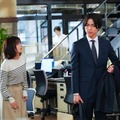 芳根京子、重岡大毅／「それってパクリじゃないですか？」第1話より（C）日本テレビ