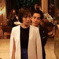 比嘉愛未、三浦翔平（C）2022「法定相続人」製作委員会