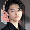 ＜冨永愛の長男・冨永章胤インタビュー＞「メンズノンノオーディション」グランプリ獲得で目指すモデル像・母から受けた影響「責任もある」 画像