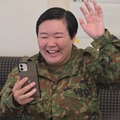 やす子「家政夫のミタゾノ」に本人役で出演 自衛官ならではの特技に「やす子しかできない」「最高」と反響続々 画像