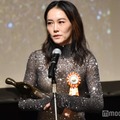 菊地凛子、美ボディライン際立つタイトドレス披露 受賞に感慨「心の励みになった」＜第15回TAMA映画賞＞ 画像