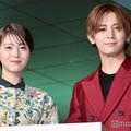 点灯式に出席した浜辺美波、山田涼介（C）モデルプレス